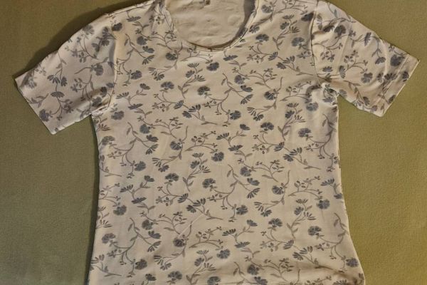 Elegantes T-shirt in der Größe 176/40