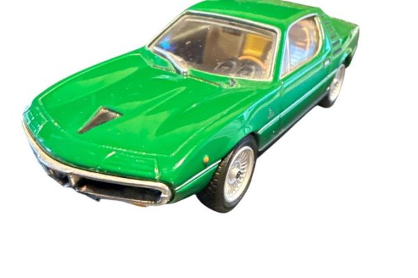 Alfa Romeo Montreal 1970 – DeA Grani & Partners Special Edition (1:43)