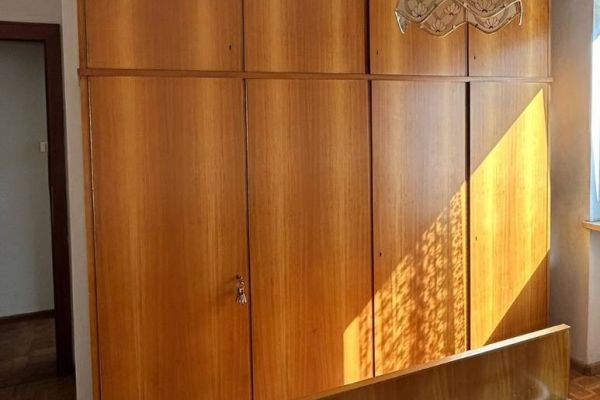 VERSCHENKE/REGALASI - 02 Kleiderschrank -armadio per vestiti
