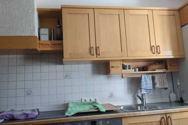 Küchenwand mit spüle