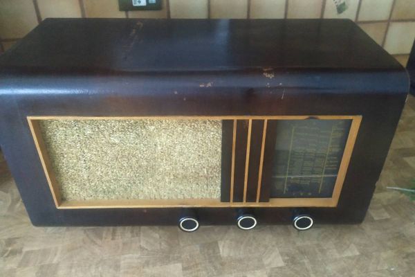 Antikes Radio,  AEG 423 Gw