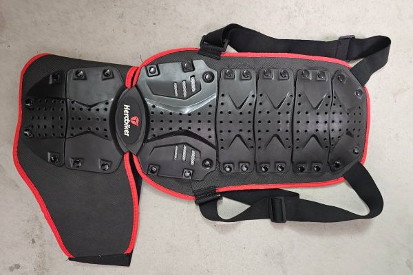 Rückprotektor für Moto oder Ski