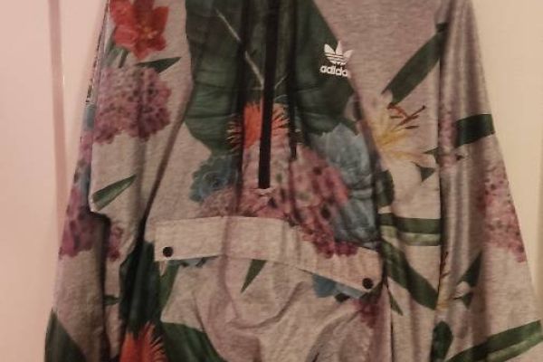 Adidas Sport- oder Übergangsjacke für Damen (wie neu)