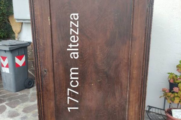 Antiker Schrank