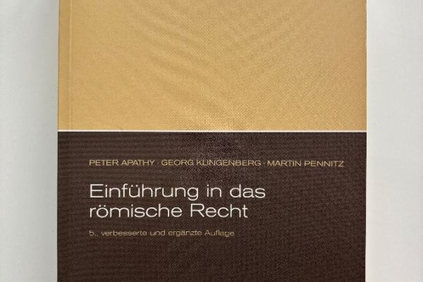 Verschiedene Rechtsbücher