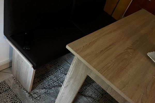 Tisch und Bänke