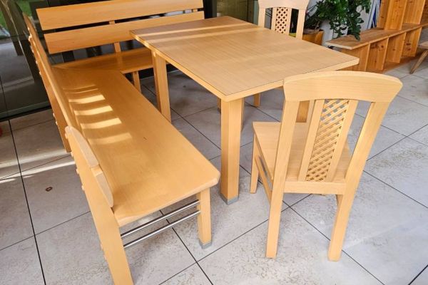 Sitzecke, komplett mit Tisch (120 cm x 80 cm), Eckbank und 2 Stühlen