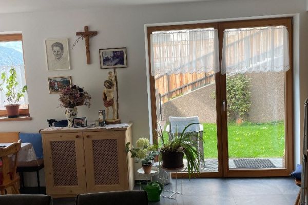 Wohnung mit 3 Schlafzimmern und Garten erbaut 2021 in zentraler Lage