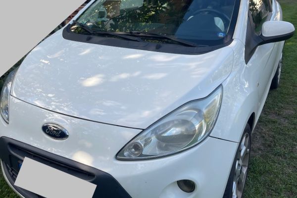 Ford Ka inkl. Sommer & Winterreifen - top für Führerscheinneulinge