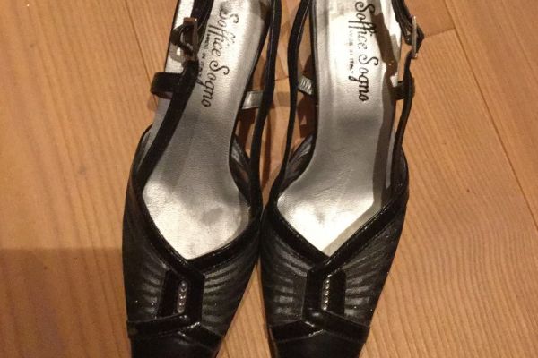 Eleganter bequemer Damenschuh