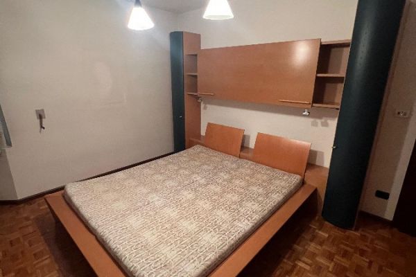 Möbel an Selbstabholer zu verschenken