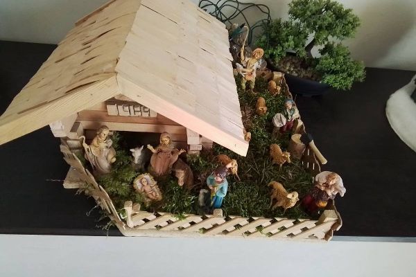 Weihnacht Krippe mit Figuren