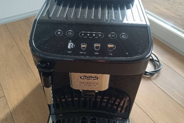 Kaffevollautomat De'Longhi