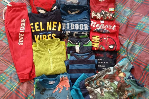 Kleidung Grösse 104