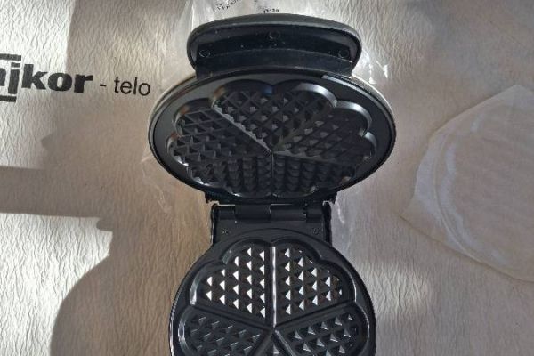 Waffeleisen neuwertig zu verkaufen