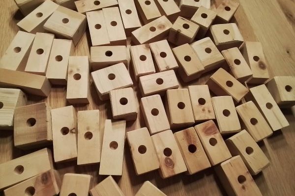 Kerzenhalter ivon alter Zirbe