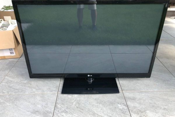 Fernseher Flachbildschirm LG