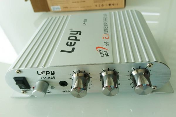 Mini-HiFi-Verstärker "Lepy"
