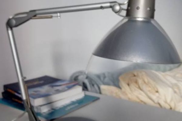 Lampe für Schreibtisch oder Nachkästchen