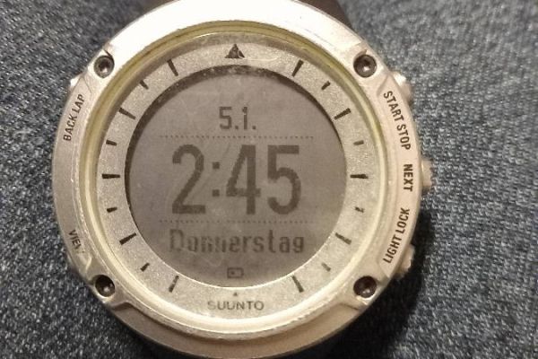 Suunto Uhr