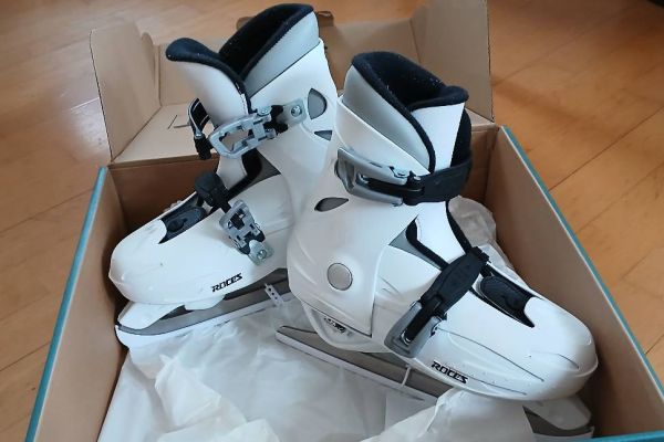 Schlittschuhe Roces 30/35 neuwertig