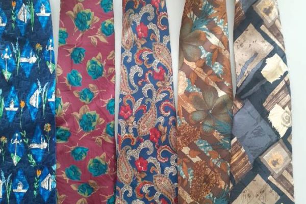 Paket von 5 Markenkrawatten