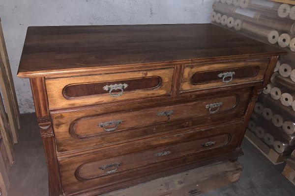 Kommode zu verkaufen