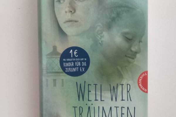 Weil wir träumen – Antonia Michaelis (Roman)