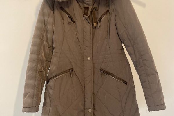 Edler Damen Wintermantel - Größe S - FLO & CLO