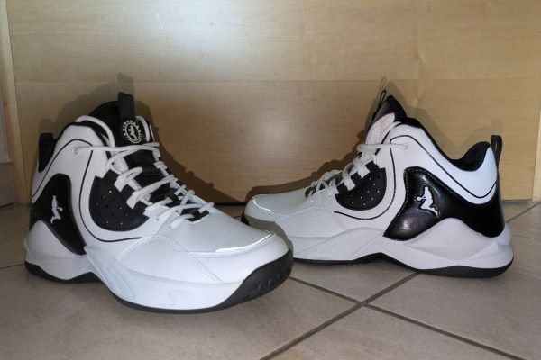 Sportschuhe (Noname)