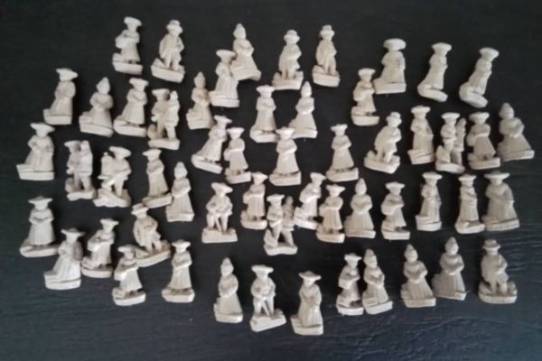 Verschiedene Holzfiguren