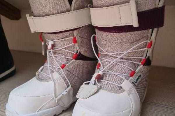 Snowboardschuhe