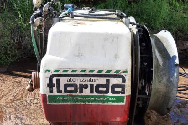 Aufsattelsprühgerät