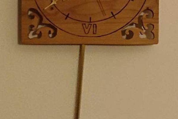 Pendeluhr handgefertigt