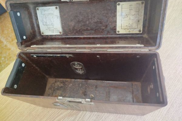 Feldtelefon leeres Bakelitgehaüse