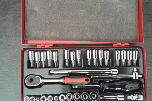 Werkzeugkasten komplett neu