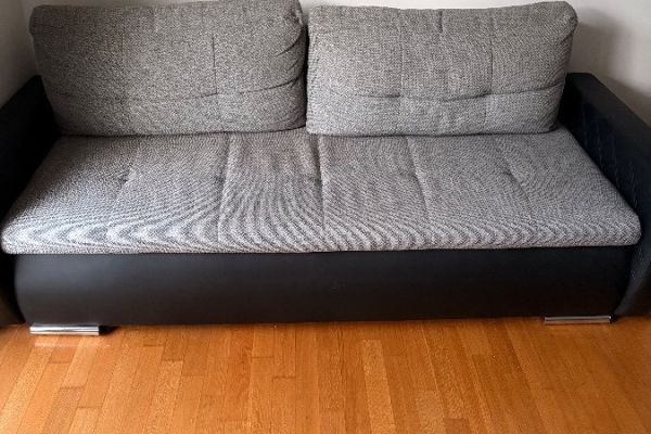 Couch mit Bettfunktion (Preis verhandelbar)