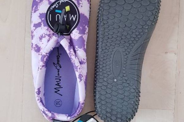 coole Badeschuhe violet lila Größe 38 / 39 NEU!