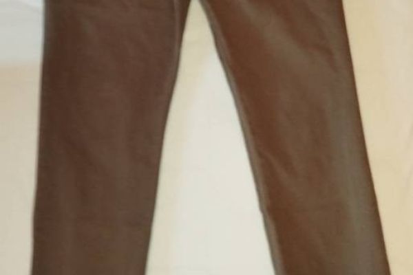Neuwertige Hose