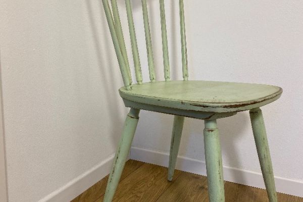 Vintage Stuhl minzgrün zu verkaufen