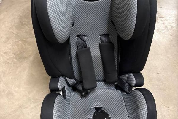 Kindersitz für Auto