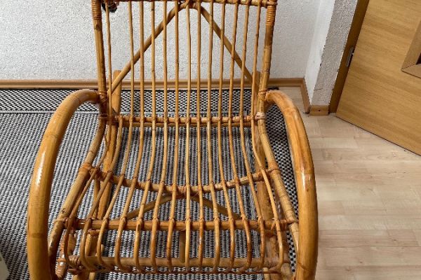 Schaukelstuhl zu verschenken