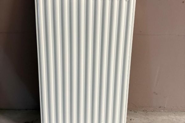 Verkaufe neuwertige Heizkörper