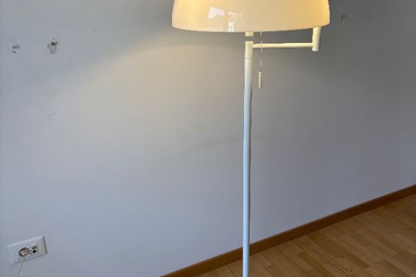 Vintage Stehlampe - Space Age / Mid-Century - schwenkbar - große Kuppe