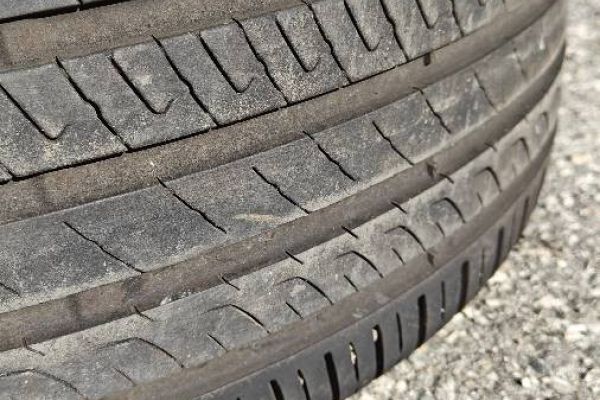 Verkaufe 4x Sommerreifen (nur eine Saison befahren)