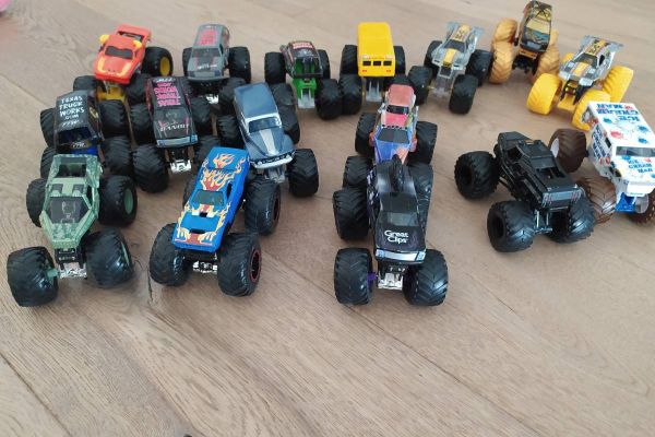 Monster Trucks