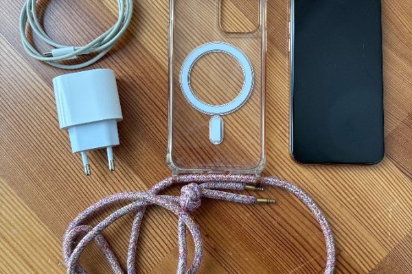 iPhone 11 Pro in rosé (oro) mit 64 GB