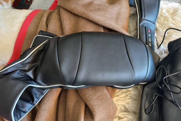 Massagegürtel mit Wärme für Genick