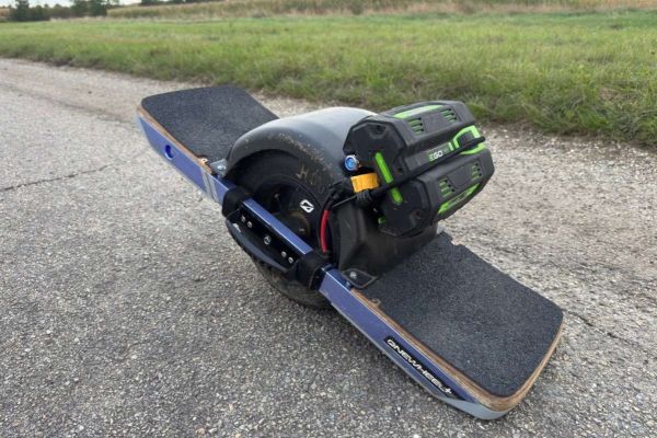 Onewheel Plus + Ego 7.5Ah