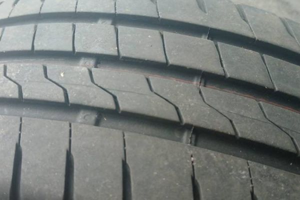 Verkaufe neuwertige Autoreifen